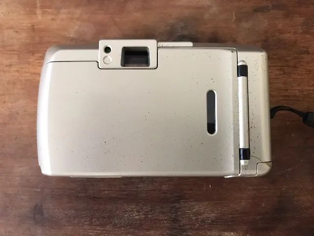 Câmera Analógica Olympus Trip 505 + Filme Kodak Gold 100 - Foto 2