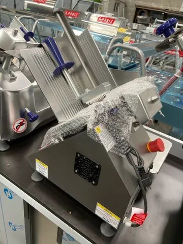 CORTADOR DE FRIOS AUTOMÁTICO AXT30I - GURAL