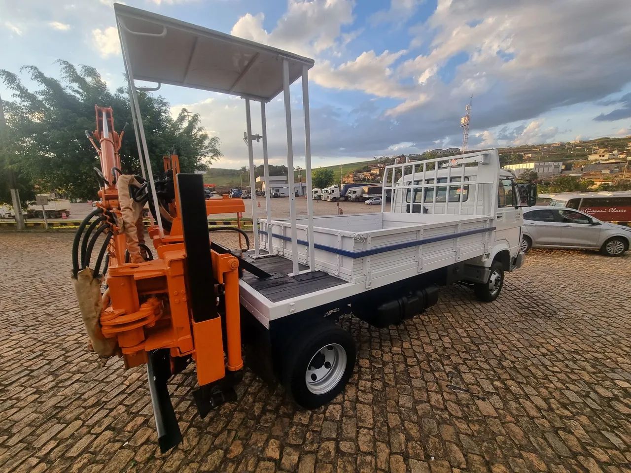 Caminhão 3/4 Worker 8-150 - Foto 7