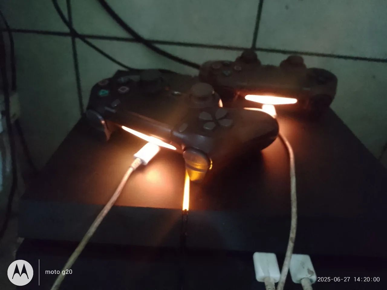 Playstation 4 Fat 1TB 1 jogo Gran Turismo Sport 2 Controles  - Foto 2