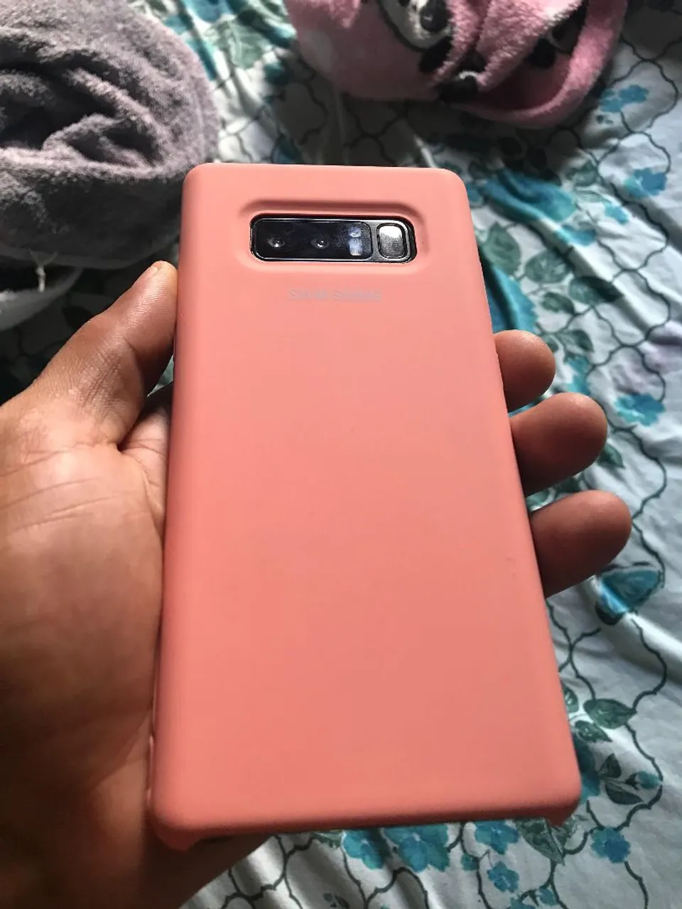 Vendo celular note 8 em boa condição, somente com um trinco na tela .
