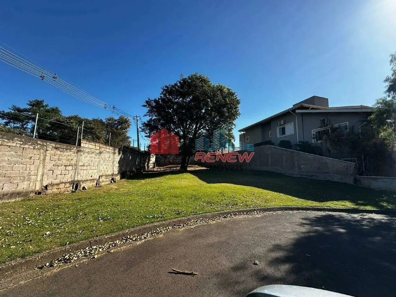 Terreno em Condomínio em Valinhos para vender,com 472,94 m2 e topografia plana,localização