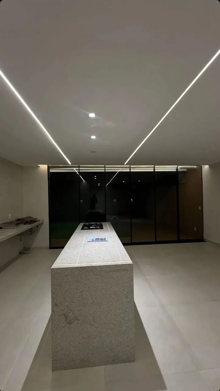 EUROVILLE - Casa duplex com Automação, Energia Solar, 3 suítes e Piscina - Foto 3