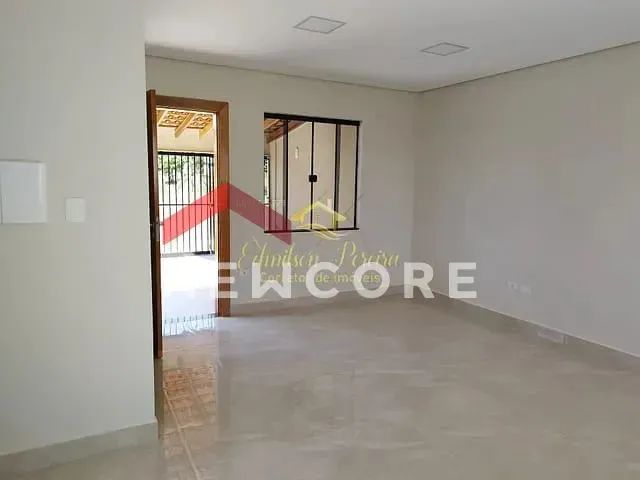 Sobrado em Rua Francisco Scoponi Carnielo - Jardim Portal dos Pioneiros - Londrina/PR - Foto 2