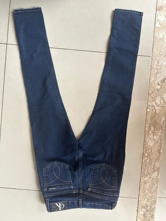 Calça Jeans Calvin Klein Super Skinny 10/10 - Foto 2