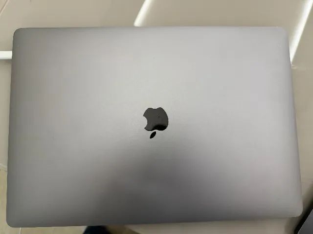 MacBook Pro 16