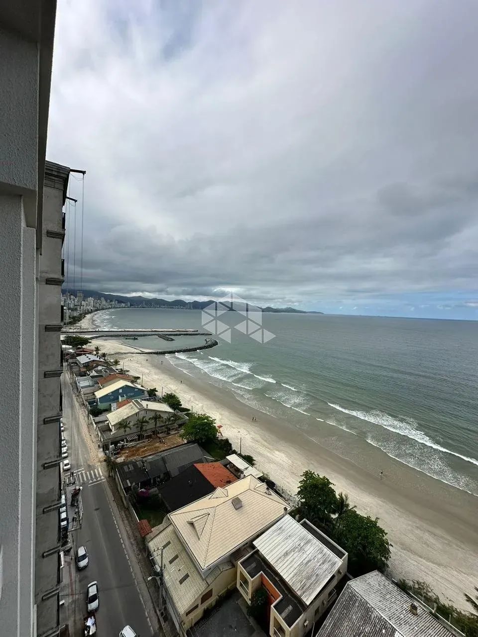 APARTAMENTO COM 3 SUÍTES FRENTE MAR NO PEREQUÊ EM PORTO BELO - Foto 2