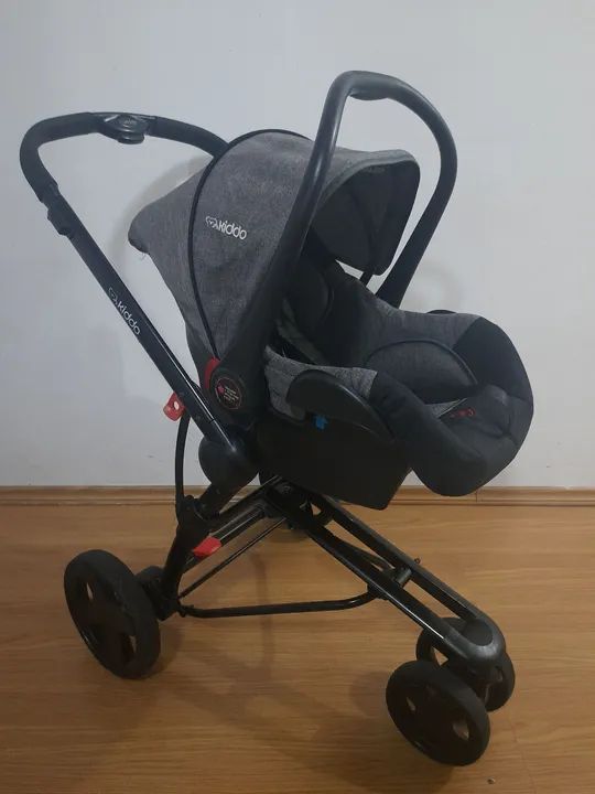 Carrinho de Bebê e Bebê Conforto - Completo e em Ótimo Estado! - Foto 3
