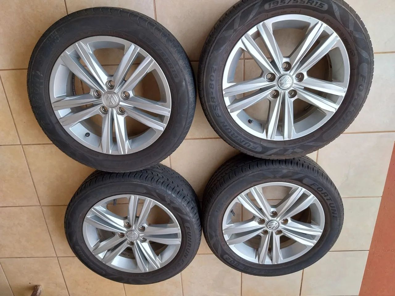 4 Rodas Aluminio  Original Volks 5 furos  Polo, Virtus,Fox. 