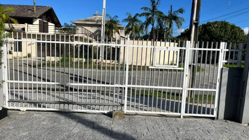 GRADE COM PORTA E PORTÃO ALUMÍNIO 