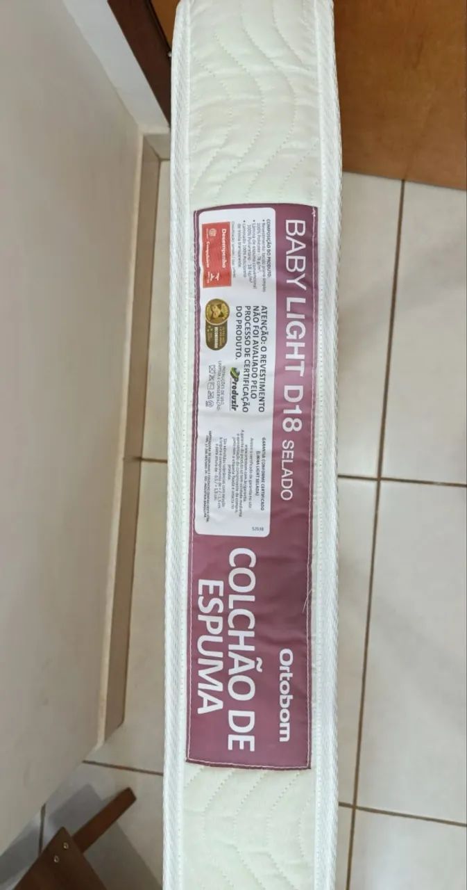 Berço com colchão novinho, vira sofá infantil - Foto 6