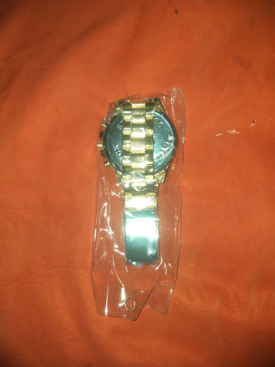 Relógio masculino dourado*novo*! - Foto 2