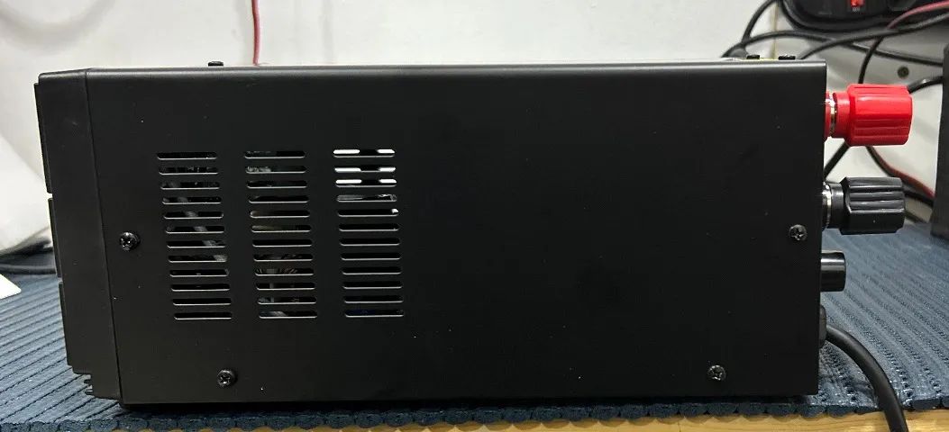 Fonte de alimentação Voyager PS 50-ll Max 50/52A - Foto 3