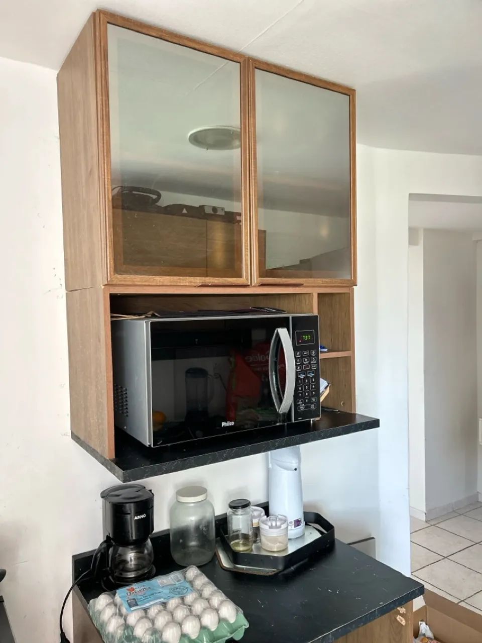 Armário de Cozinha com Vidro