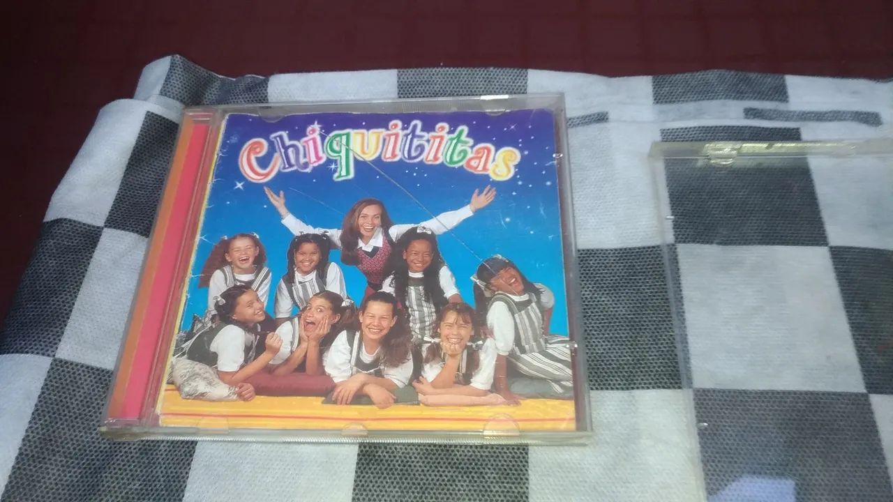Cd Chiquititas 5, sem o encarte frontal, bom  estado. - Foto 4