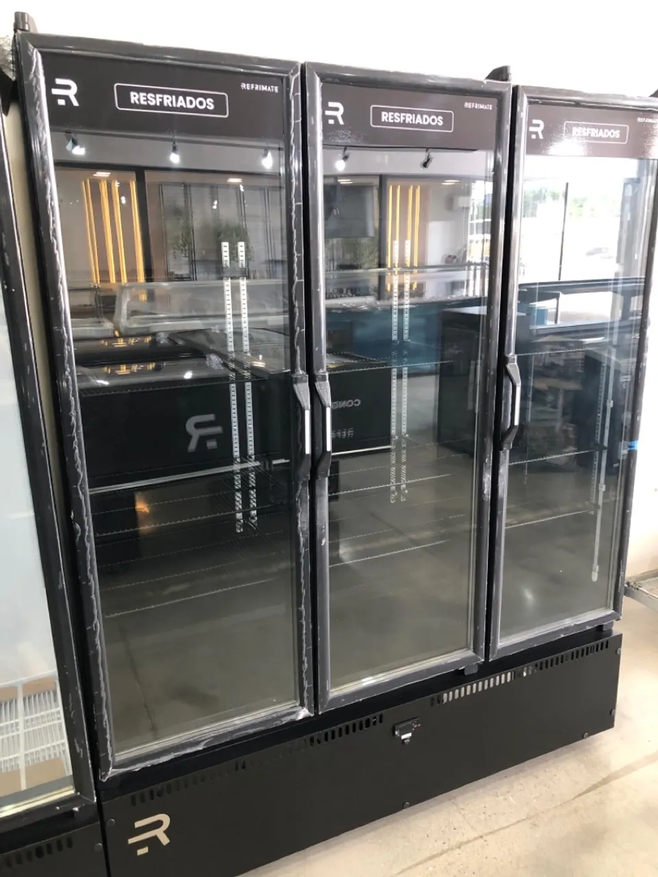 Auto serviço 3 portas - refrimate