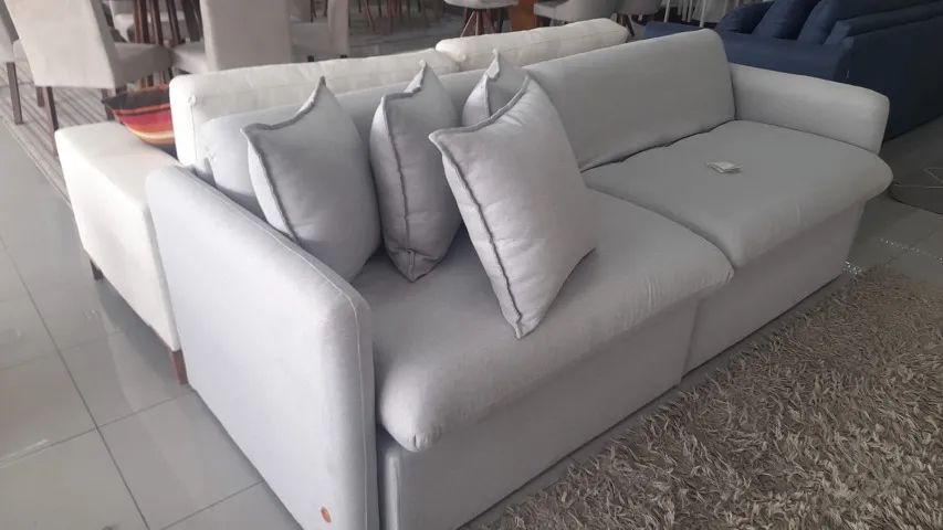sofá reclinável, de linho cinza-claro, com pillow top