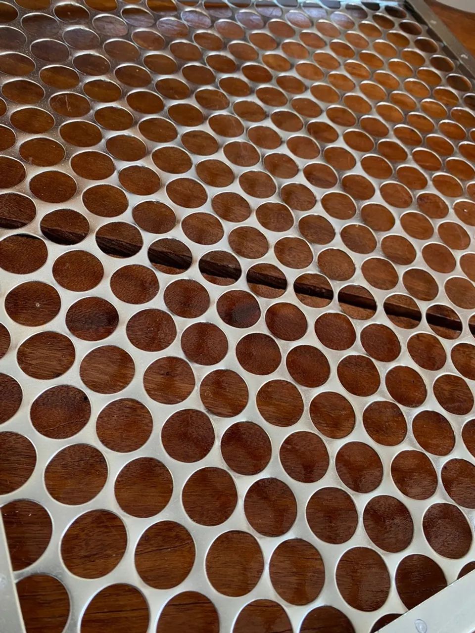 Grelha para churrasco com cabo de madeira a pronta entrega  - Foto 2