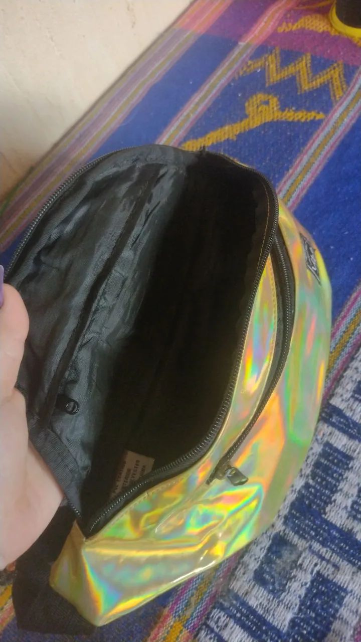 Pochete amarela com reflexo  - Foto 3