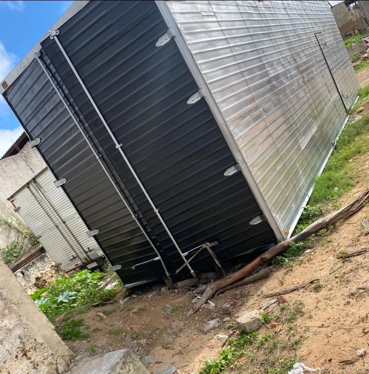 Baú p/ caminhão 11m x 3,10m altura