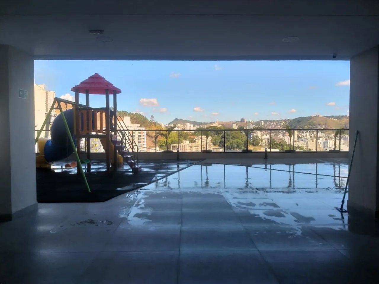 Apartamento com 2 Quartos e 1 Vaga de Garagem, à venda no bairro Granbery, Juiz de Fora -  - Foto 4