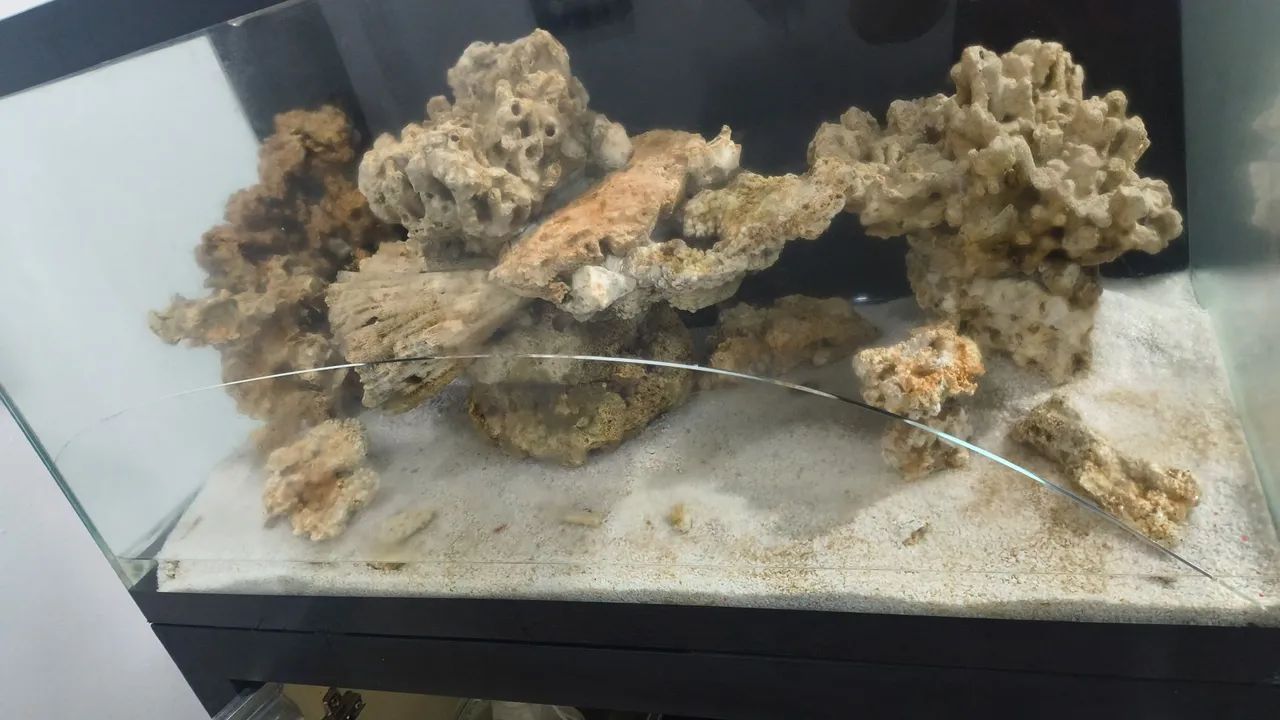 Aquário 80cmx35cmx45cm 8mm Vidro Dianteiro Rachado com saída p sump travamento super inf - Foto 4