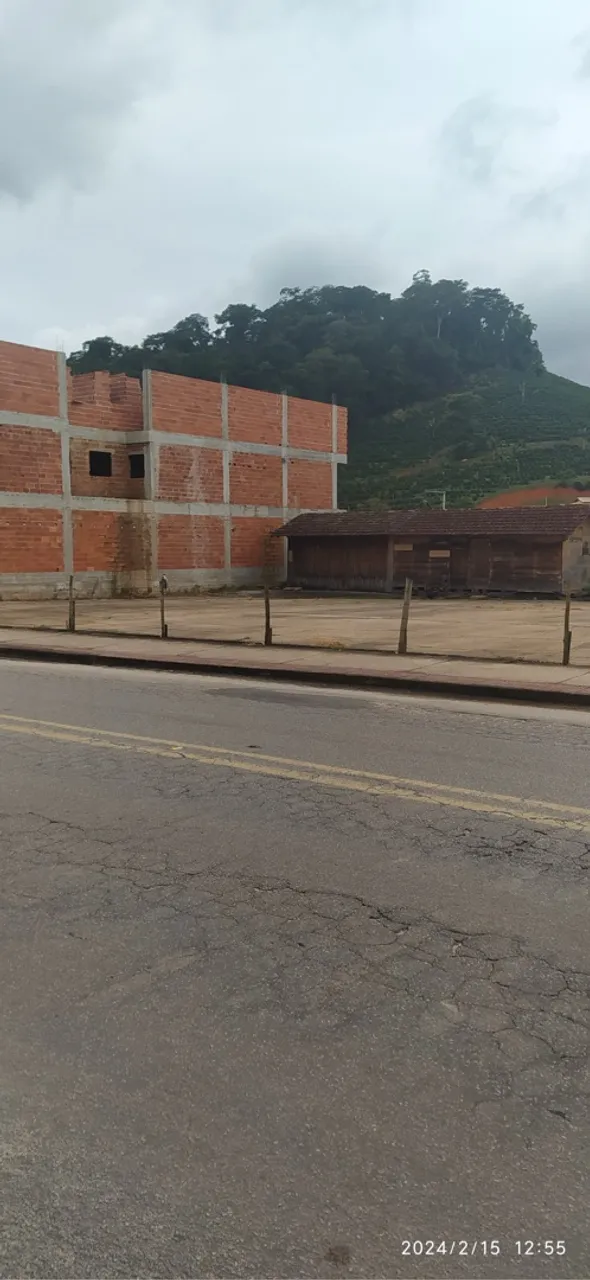 Vende-se terreno em Venda Nova do Imigrante