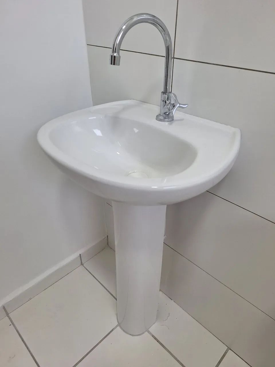 Lavatório com coluna branco 64520761452546122