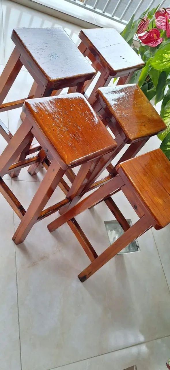05 Banquetas de madeira  - Foto 4