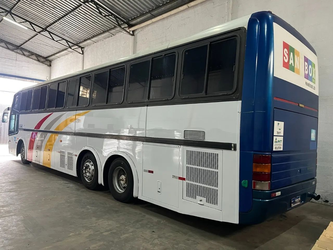 Ônibus top  raridade - Ar Condicionado, banheiro e frigobar - Foto 12