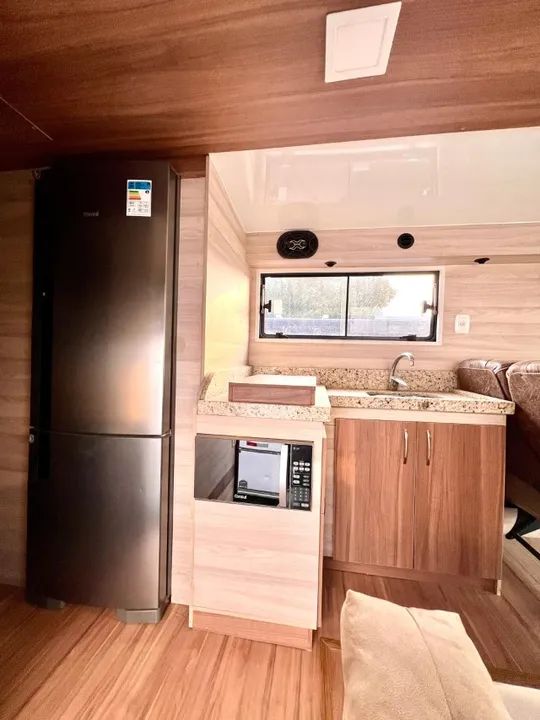 MOTORHOME COM CAVALEIRA - Foto 7