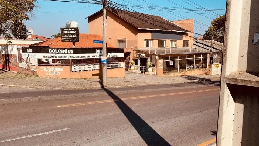 Prédio comercial Mercês