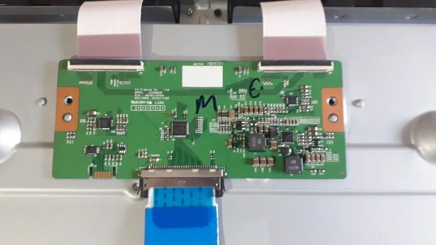 VENDO PLACAS PARA TVS LCD - LED - Foto 2