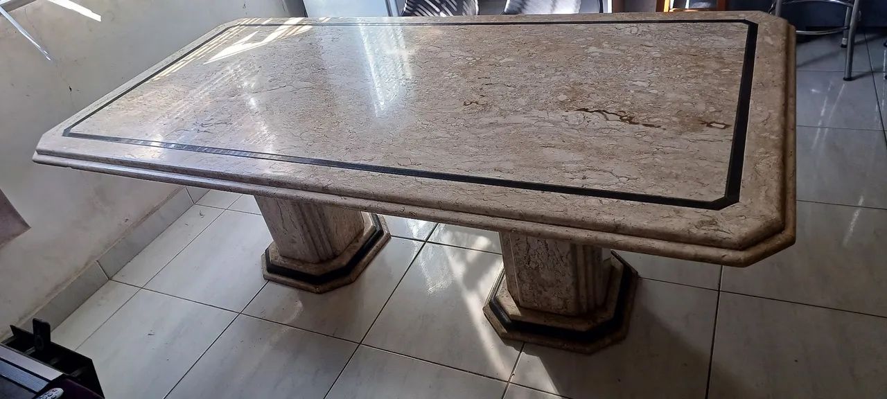 Mesa de Jantar de Mármore, 8 lugares, sem cadeiras. - Foto 2