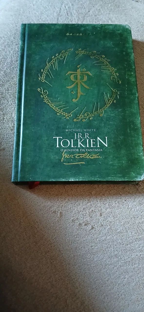 Livro Tolkien Darkside - Foto 3
