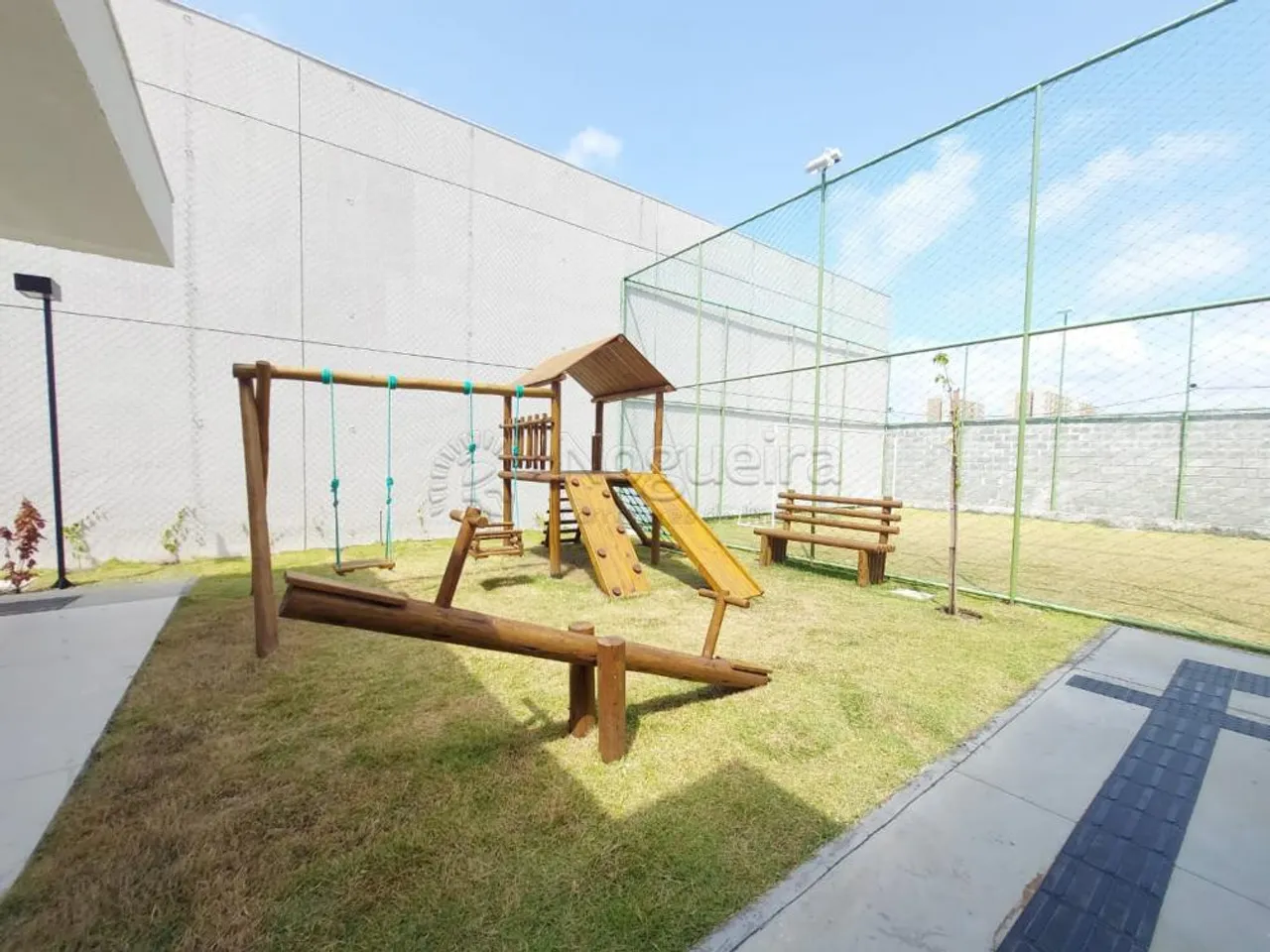 Apartamento/Padrão - Residencial - No bairro Candeias