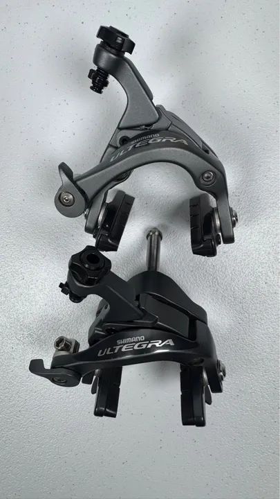 PAR FERRADURA SHIMANO ULTREGA SEMI NOVAS  - Foto 2