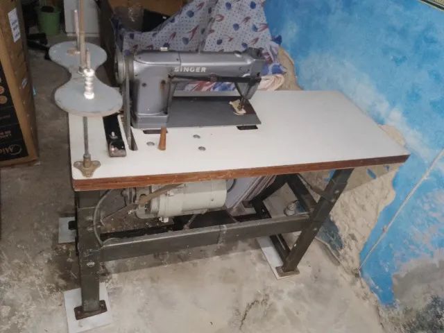  Maquina de Costura Industrial Singer Usada