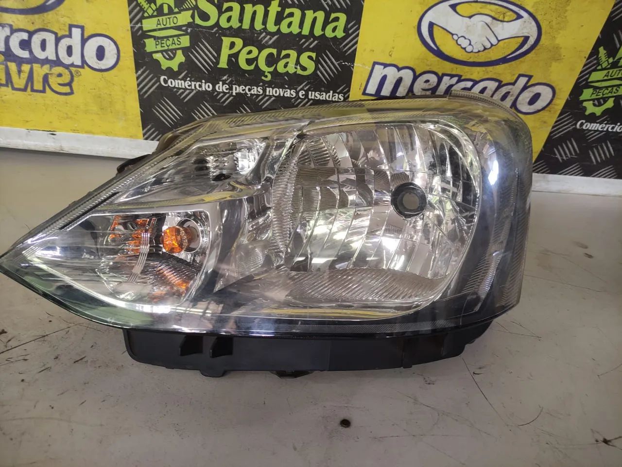 Farol Etios l.e.