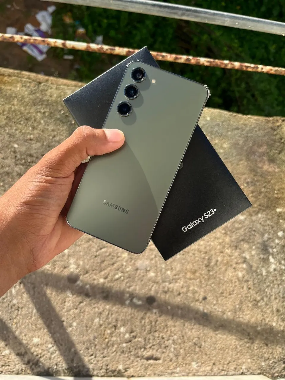 Samsung s23+ 256/8