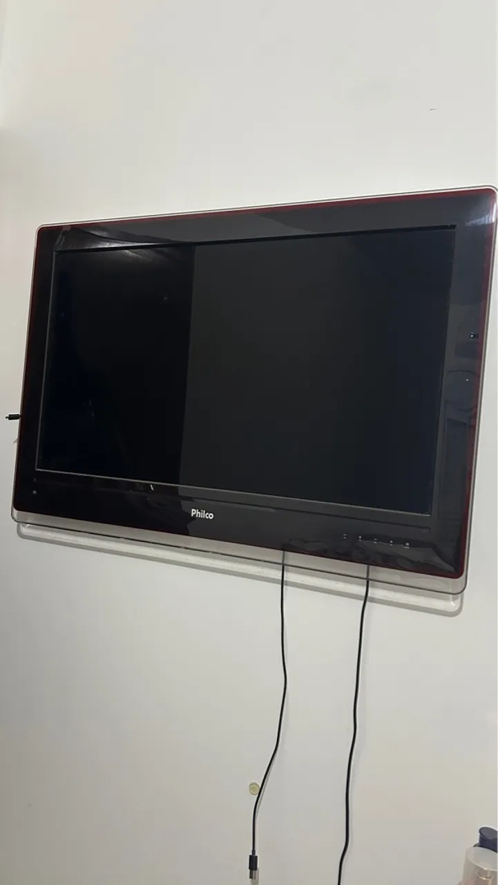TV Philco 32 polegadas com Fire Stick