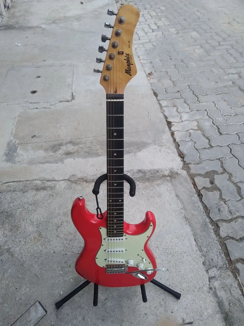 Guitarra a venda 
