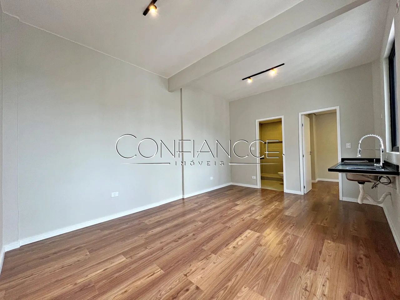 Apartamento 1 quarto a venda no Centro, Investimento Airbnb, Curitiba - PR | Confiancce Im - Foto 2