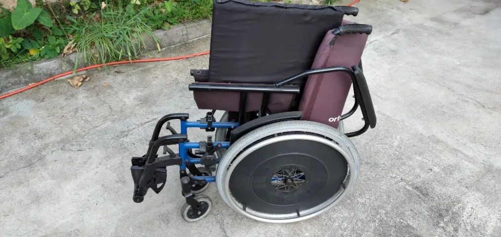  Cadeira de rodas Ortobras modelo AVD - Foto 5