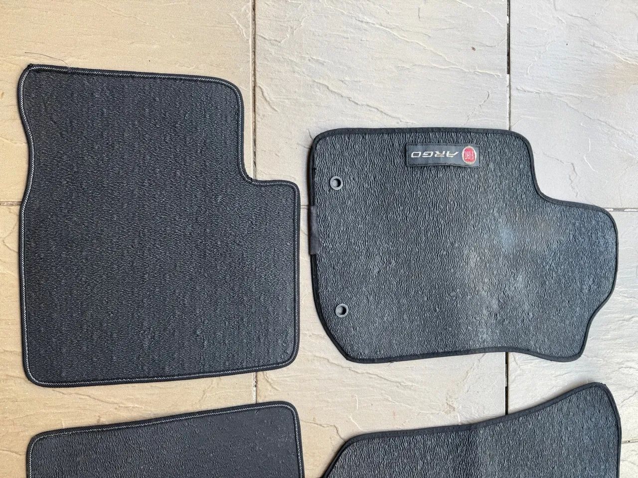 Jogo de Tapetes para Fiat Argo - Foto 3
