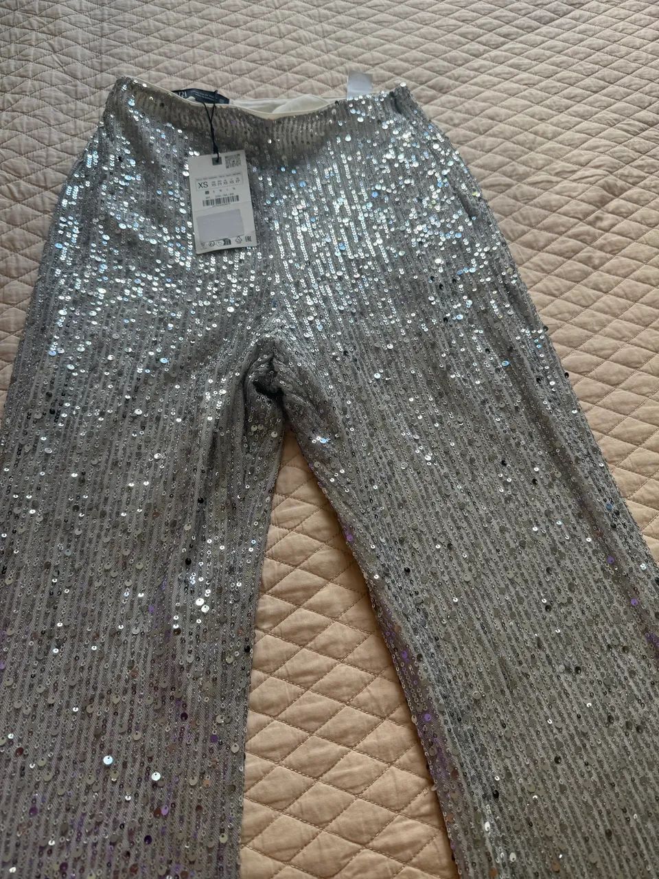 Calça de paetê prata  - Foto 4