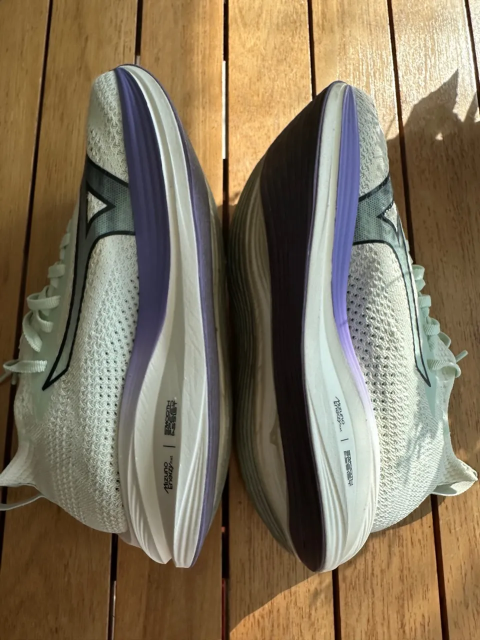 Tênis Mizuno neozen