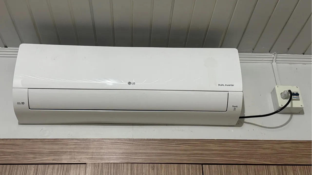 Ar Condicionado LG Dual Inverter - 18.000 BTUS