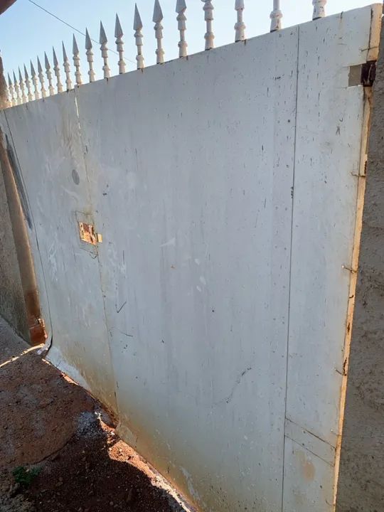 Portão de Ferro Branco 2.40 cm  64706493631233121