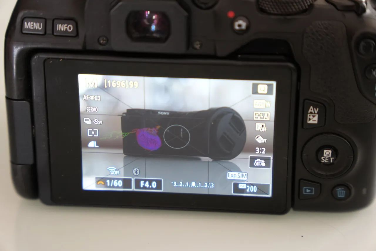 CANON SL3 + Kit de Lentes - Foto 3